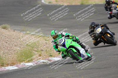 media/Jun-04-2022-WERA (Sat) [[b852bbbd55]]/Race 8 Superbike Expert Novice V7 HW/